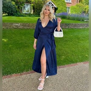 Aritzia Little Moon Vesper Dress Size M